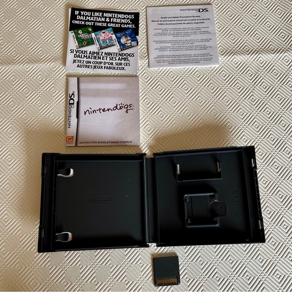 Nintendo DS Nintendogs Dachshund & Friends Game - Picture 5 of 6